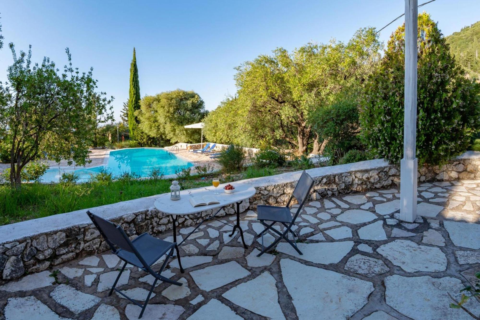 Agios Nikitas Villas Esterno foto